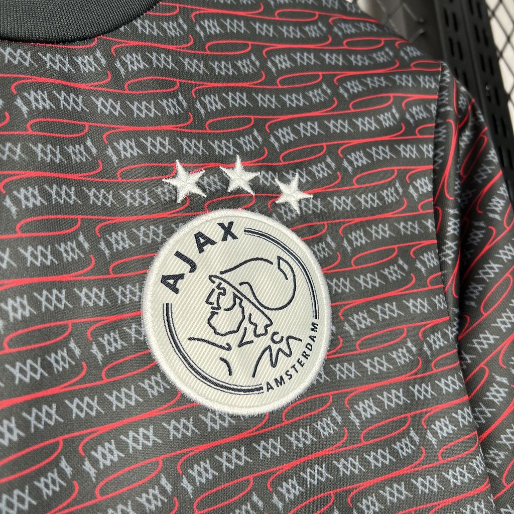 Ajax – Aufwärmtrikot 2024–2025 für Erwachsene