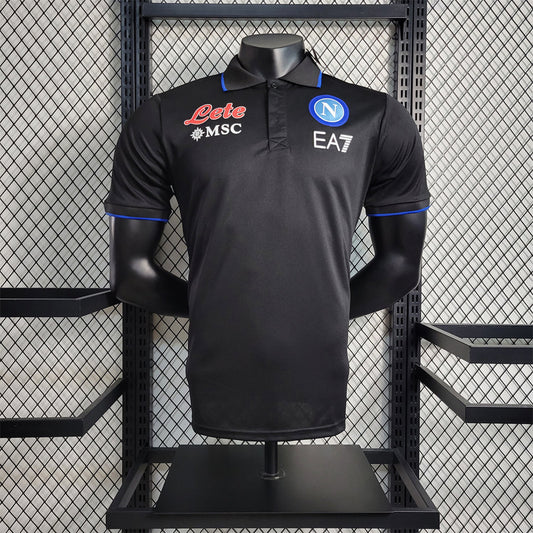 Polo Napoli 2023 – Schwarze Eleganz