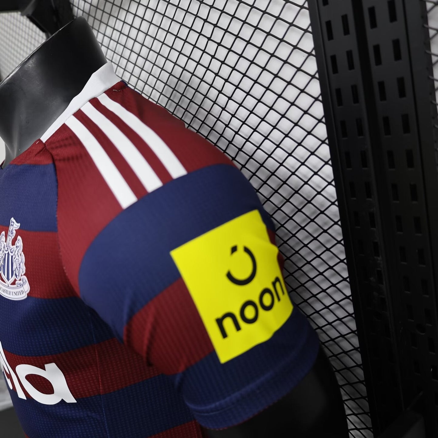 Kit Newcastle 2024/2025 - Extérieur Adulte