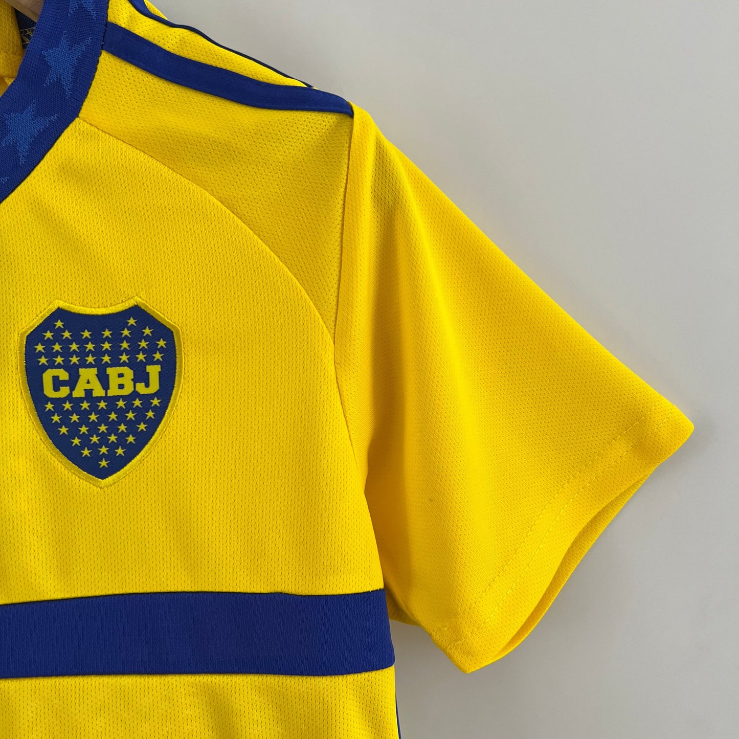 Boca Juniors Away 23/24 Kinder-T-Shirt und Shorts