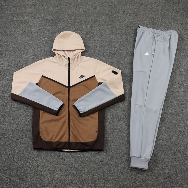 Kit tech nike gris/noisette + survêtement 2021/22