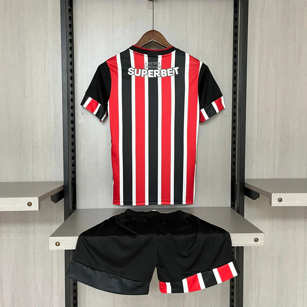 T-Shirt und Shorts für Jungen São Paulo 24/25