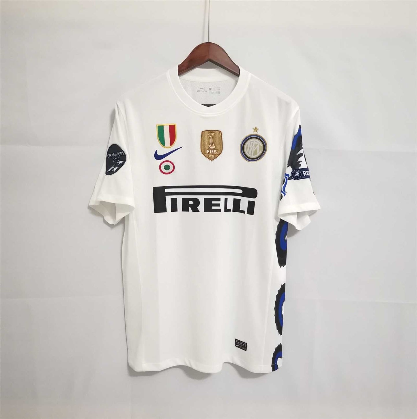 Inter – Auswärtstrikot 2010–11 – TRIPLETE