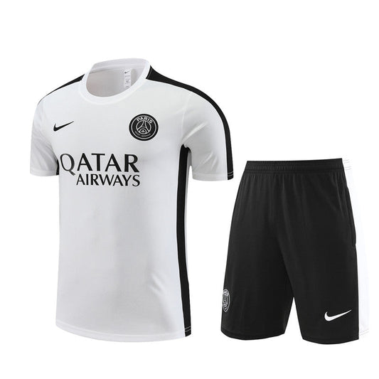 Tenue d'entraînement du Paris Saint-Germain 2023/24